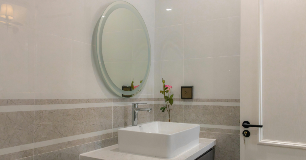 How Can Small Bathroom Tiles Design Improve Functionality and Style?